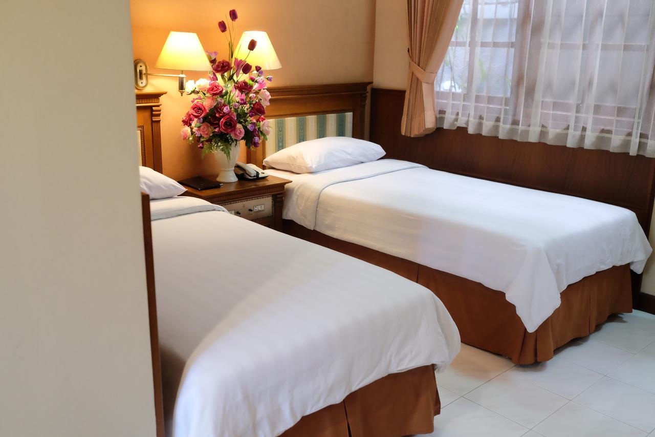 Sapta Nawa Resort 1 Gresik Ngoại thất bức ảnh