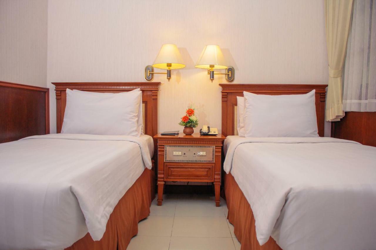 Sapta Nawa Resort 1 Gresik Ngoại thất bức ảnh